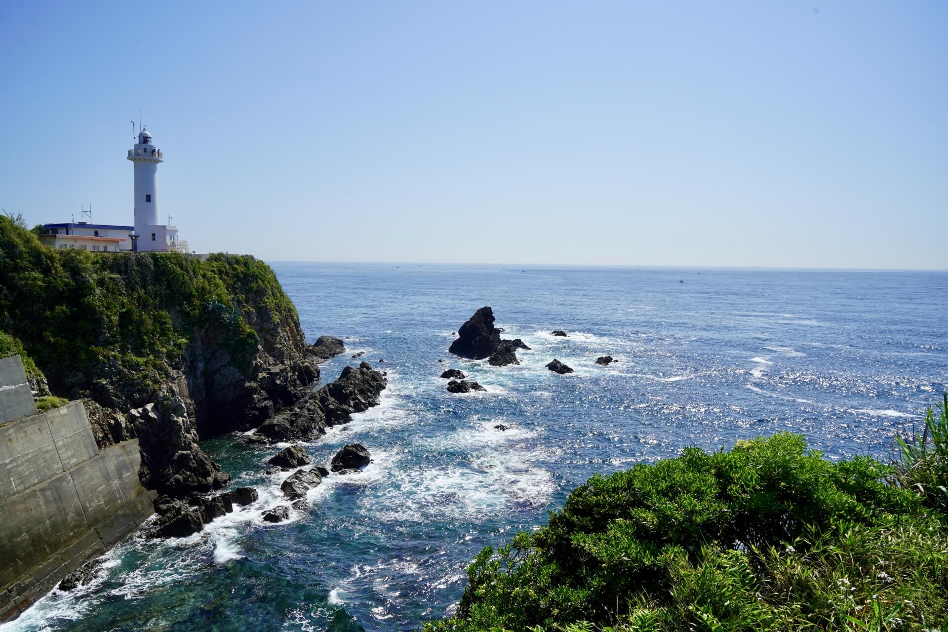 三重　志摩半島の大王崎灯台 (圧縮).jpg