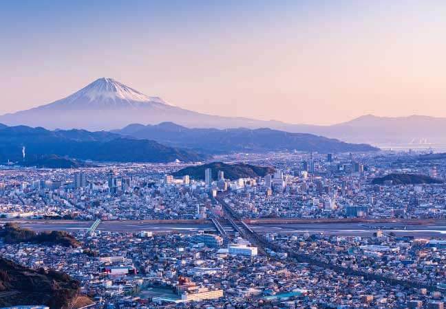 富士山と街並み